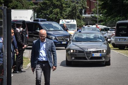 Il ritorno a casa del Cavaliere, che ha lasciato il San Raffaele 2