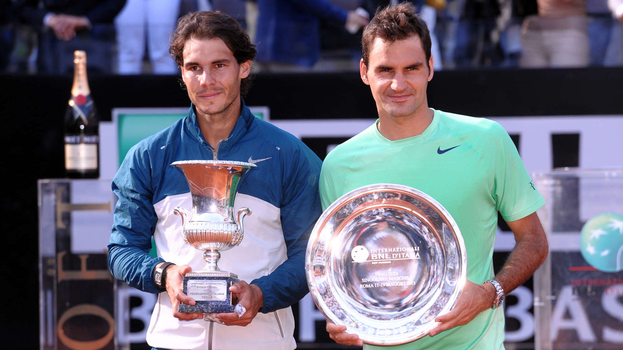 Nadal umilia Federer e stravince la sfida fra gli eroi acciaccati