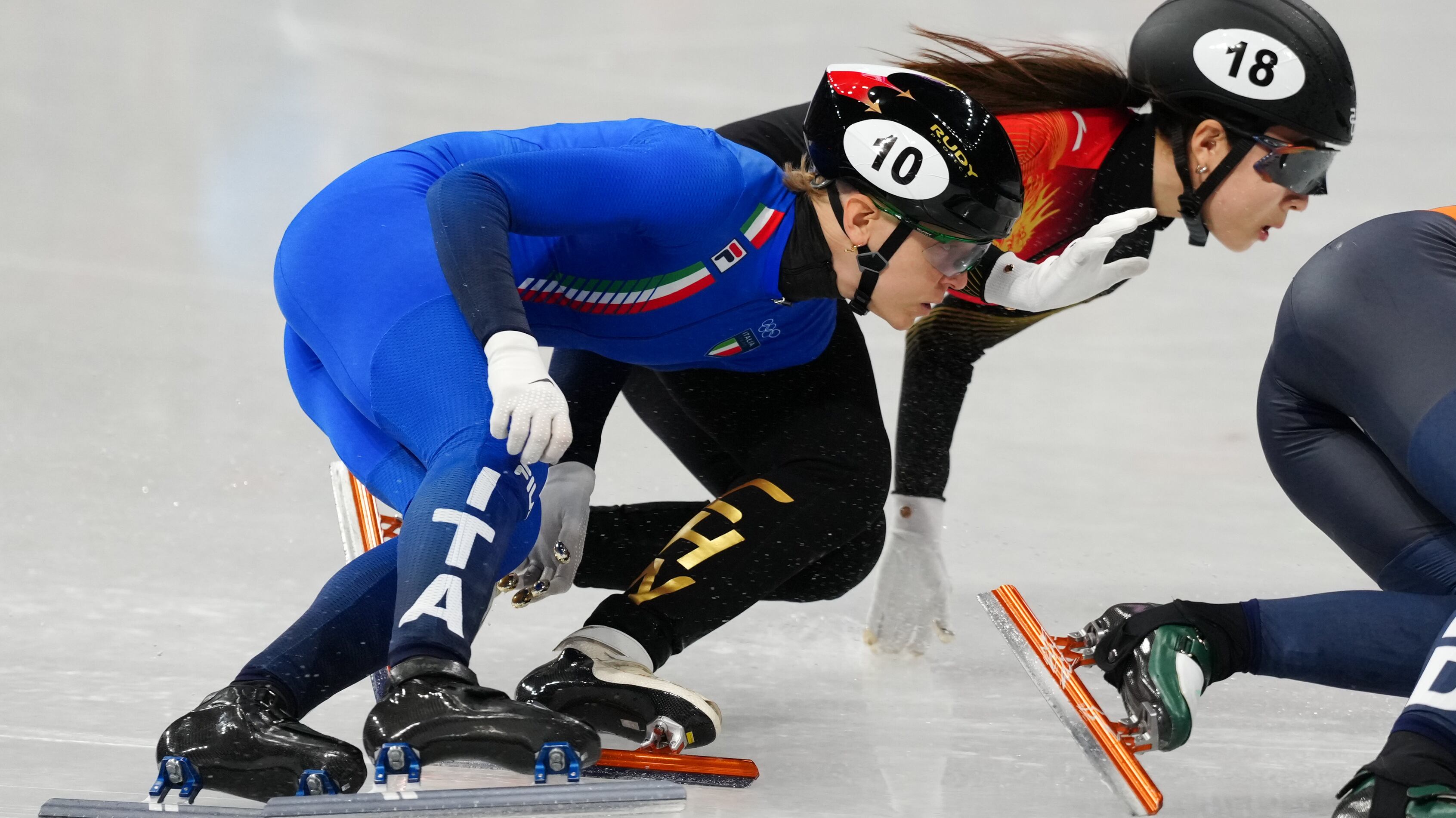 Short track, Fontana fuori dal podio: "La cinese mi ha sportellato"