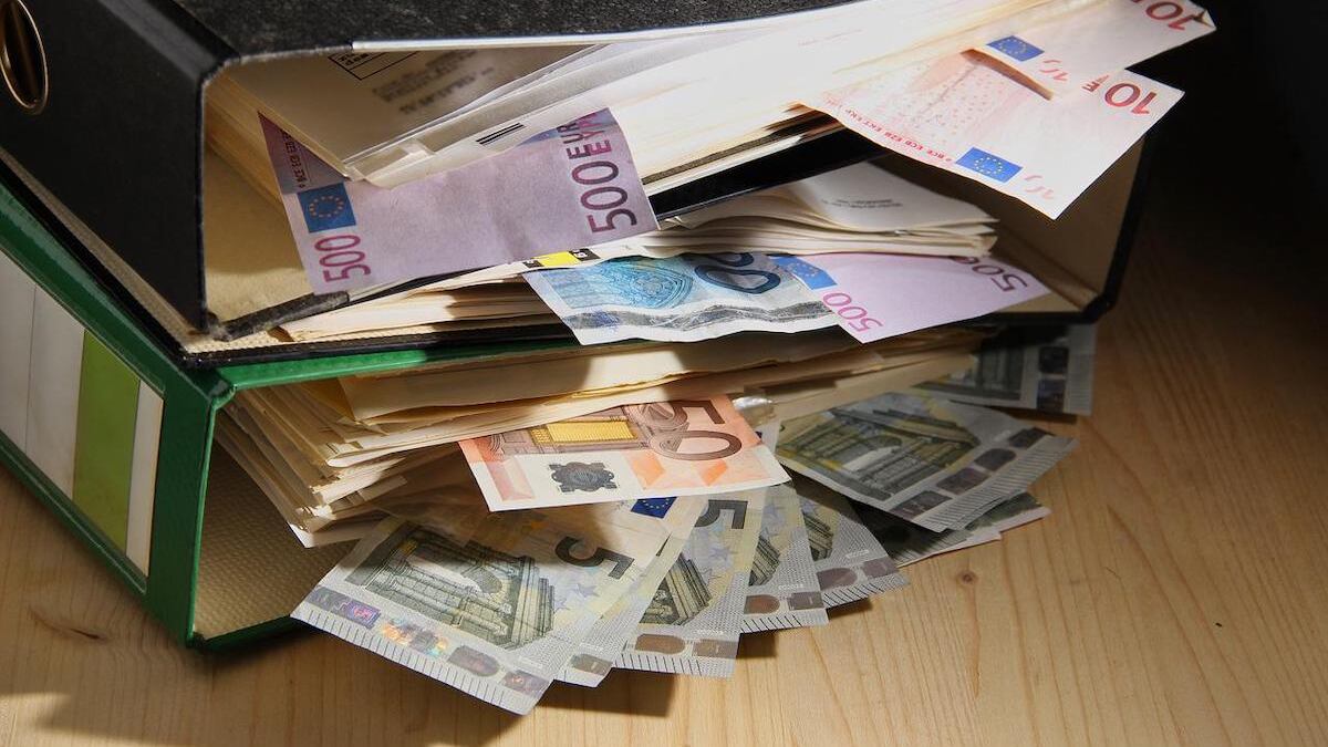 Cartelle esattoriali, ora anche i Comuni potranno rottamarle: cosa cambia per Imu e Tari