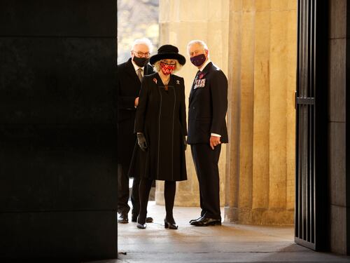 Spunta il figlio segreto di Carlo e Camilla