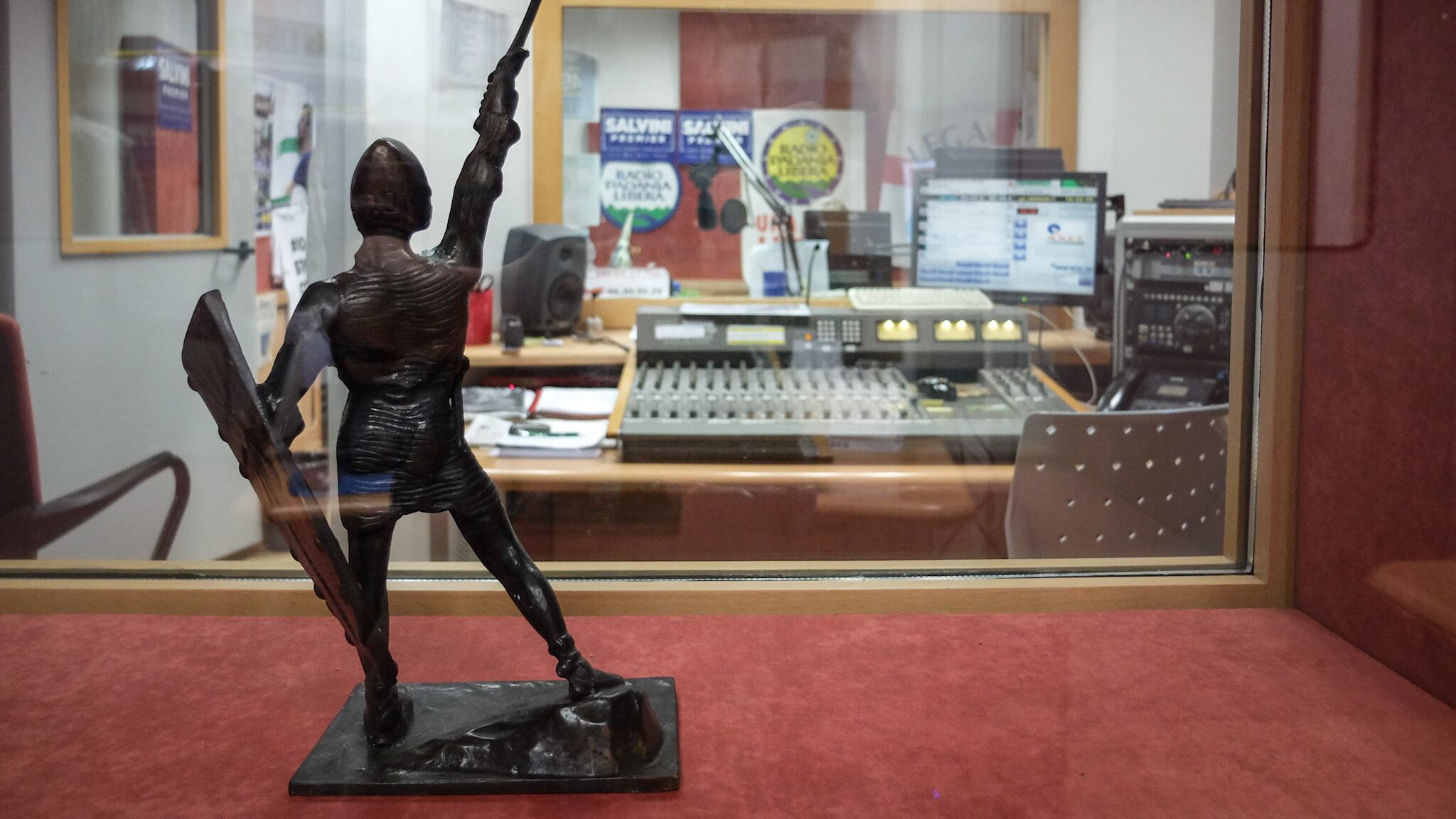 "Ci spengono? È falso" Radio Padania smonta la bufala di Repubblica