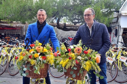 Pedalata di Amadeus sulla ciclabile e poi si pianta la mimosa 8