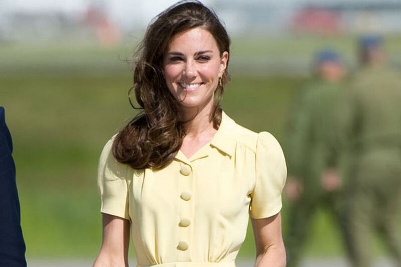 Kate Middleton ed Elisabetta II, stili a confronto 20