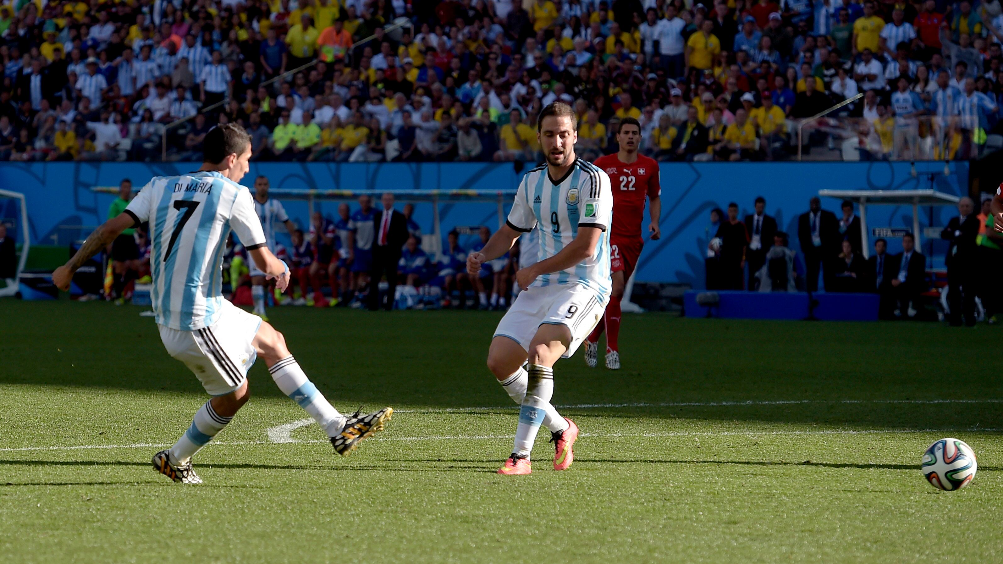 Argentina all'ultimo respiro. Decide Di Maria al 118°