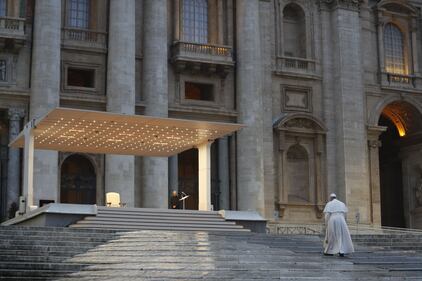 La preghiera universale del Papa per la fine della pandemia 2