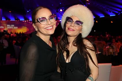 Ornella Muti e Naike Rivelli: red carpert al Ball des Sports 2019 Gala in Germania 5