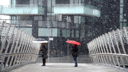 Su Milano è scesa la prima neve 1