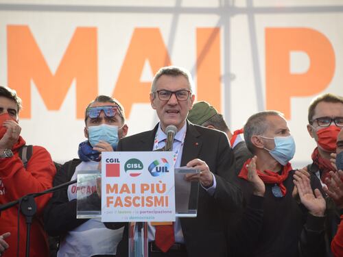 Anche i sindacati vanno in pressing: "Siero obbligatorio chiesto 6 mesi fa"