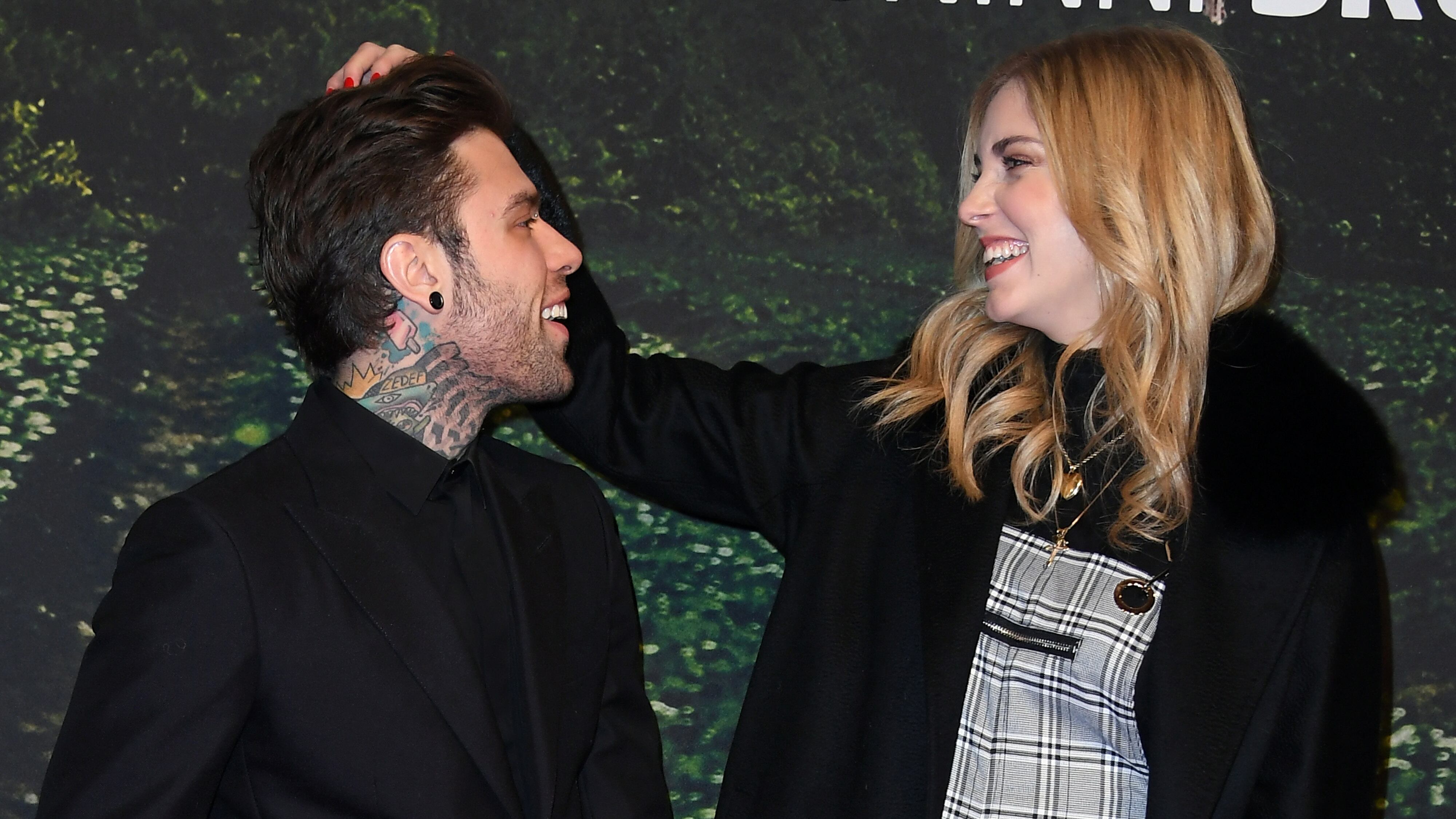 Ferragni-Fedez: dal bacio a Sanremo 2023, alla truffa dei pandori. Ecco da dove nasce la crisi