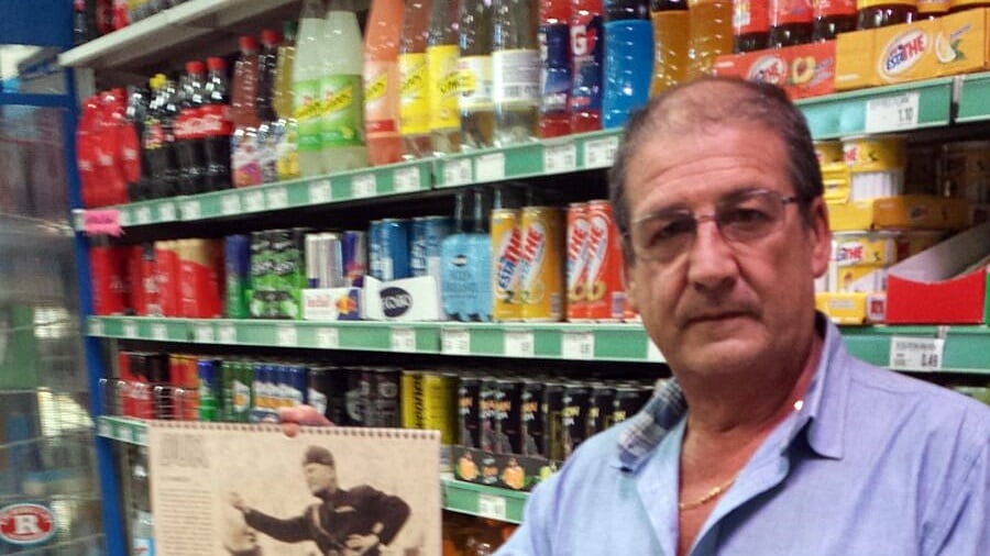 Espone il calendario del Duce: l'Anpi contro il supermarket