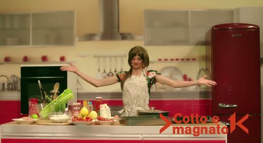 Fedez, il video di "Non c'è due senza trash" contro Barbara D'Urso 6