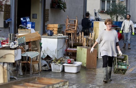 Oriveto, si ripuliscono le strade 2