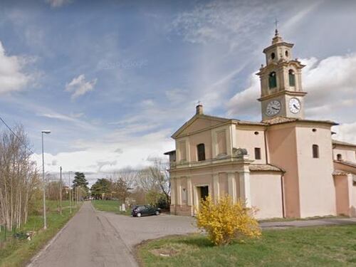 Parma, ladri svaligiano una casa poi tornano travestiti da poliziotti e truffano i proprietari