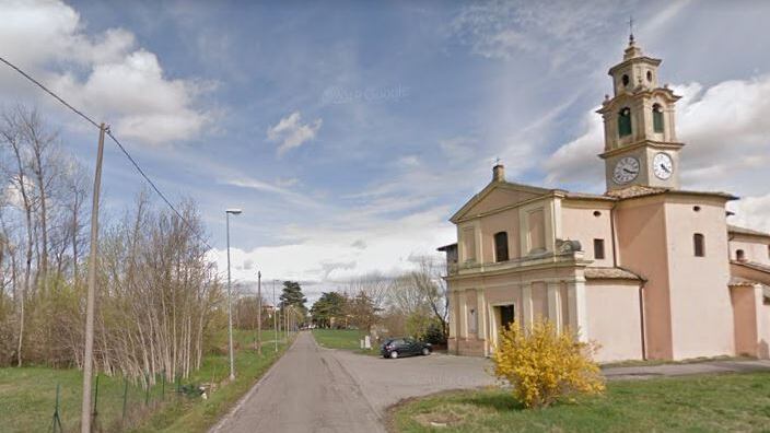 Parma, ladri svaligiano una casa poi tornano travestiti da poliziotti e truffano i proprietari