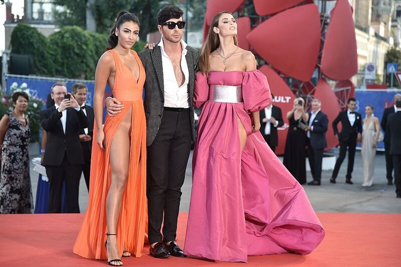Dayane Mello e l'inguine sul red carpet di Venezia 18