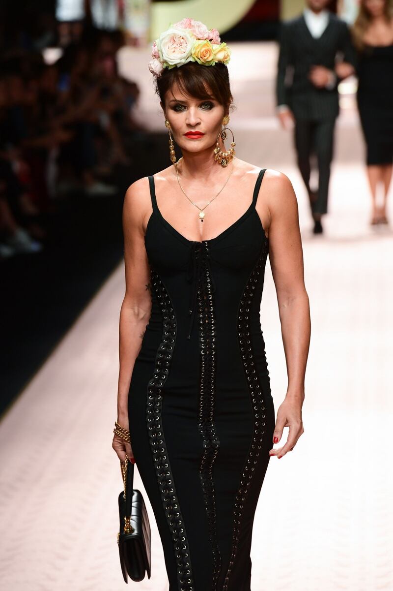 Monica Bellucci e le star in passerella per Dolce & Gabbana 8