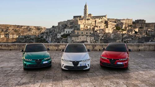 Alfa Romeo Tributo Italiano, guarda le foto della nuova gamma  9