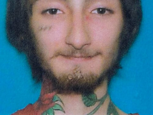 "Attacco pianificato da settimane": come ha agito il killer della strage in Illinois