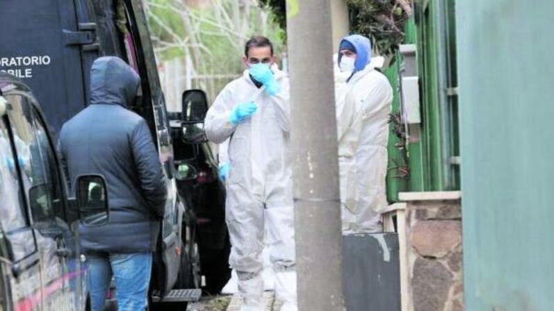 Litiga con il fratello, gli taglia la testa e la getta dalla finestra