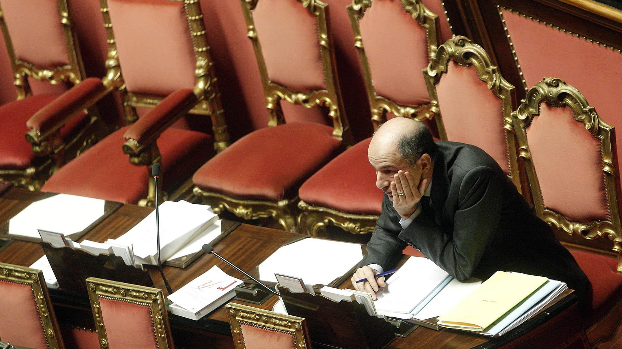 Ora rispunta Passera: "Riunirò io i moderati"