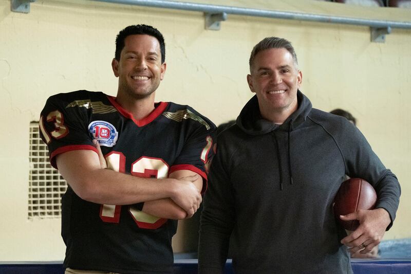 Zachary Levi Kurt Warner