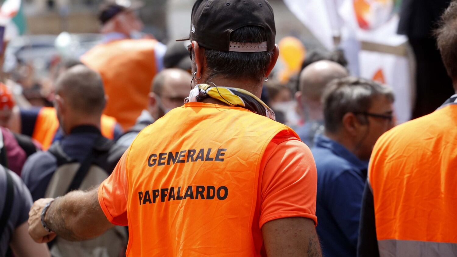 L'errore di confondere quei gilet con la destra