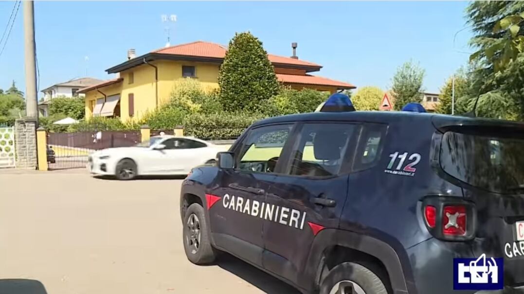 Neonato sepolto in giardino. "La madre digiunava per non far vedere la pancia"