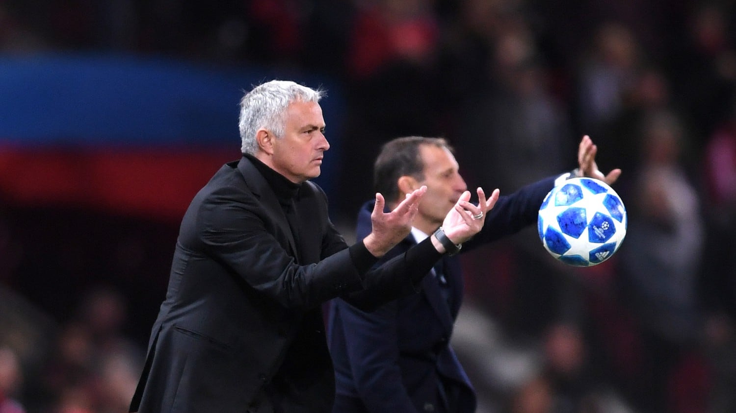 Mourinho in tackle sui tifosi della Juventus: "Gli brucia ancora il Triplete"