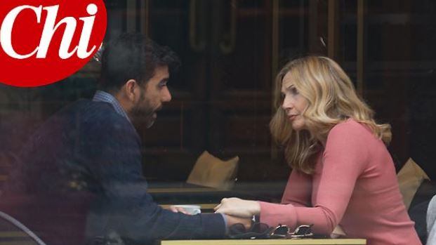 Lorella Cuccarini e la verità sul suo "amante": "Sono molto fisica"