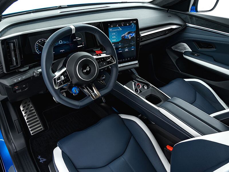 Nuova Alpine A390