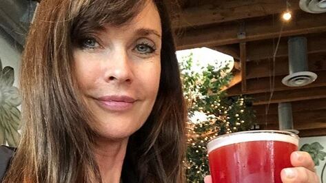 Carol Alt: "Ho avuto un tumore, l'ho curato con l'alimentazione"