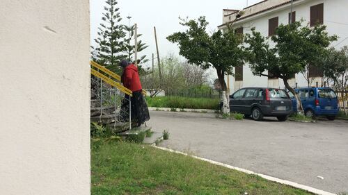 Una delle donne musulmane accorsa per i corsi organizzati nella moschea di San Giuseppe Vesuviano