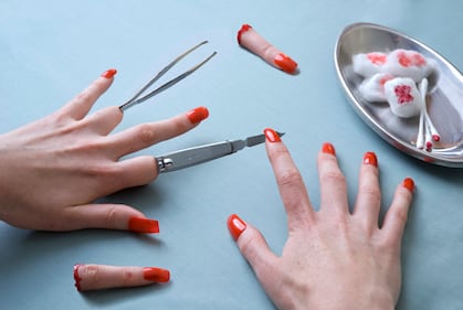 Quanto soffrono le donne: le foto-denuncia di Jessica Ledwich 3