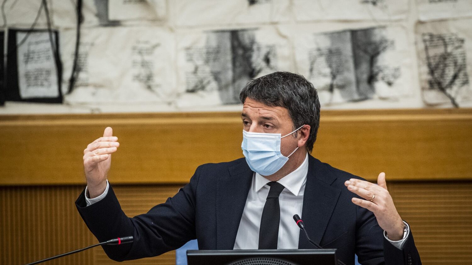 Reazione di Renzi dopo il voto "Fiducia per soli 5 voti. E ora..."