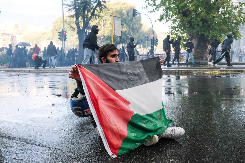 Scontri a Roma alla manifestazione pro Palestina 4