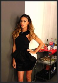 Belen, donna e mamma sexy 13