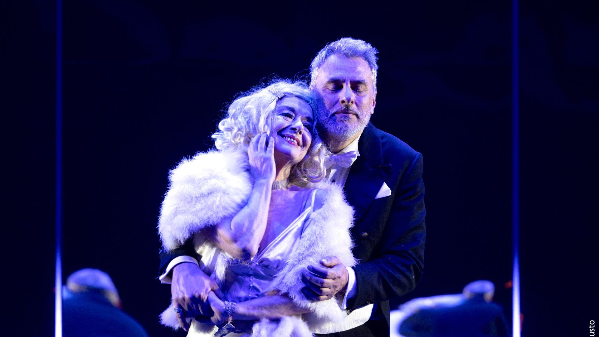 Monica Guerritore: "Amo Fellini, perciò ballo Ginger e Fred a teatro"