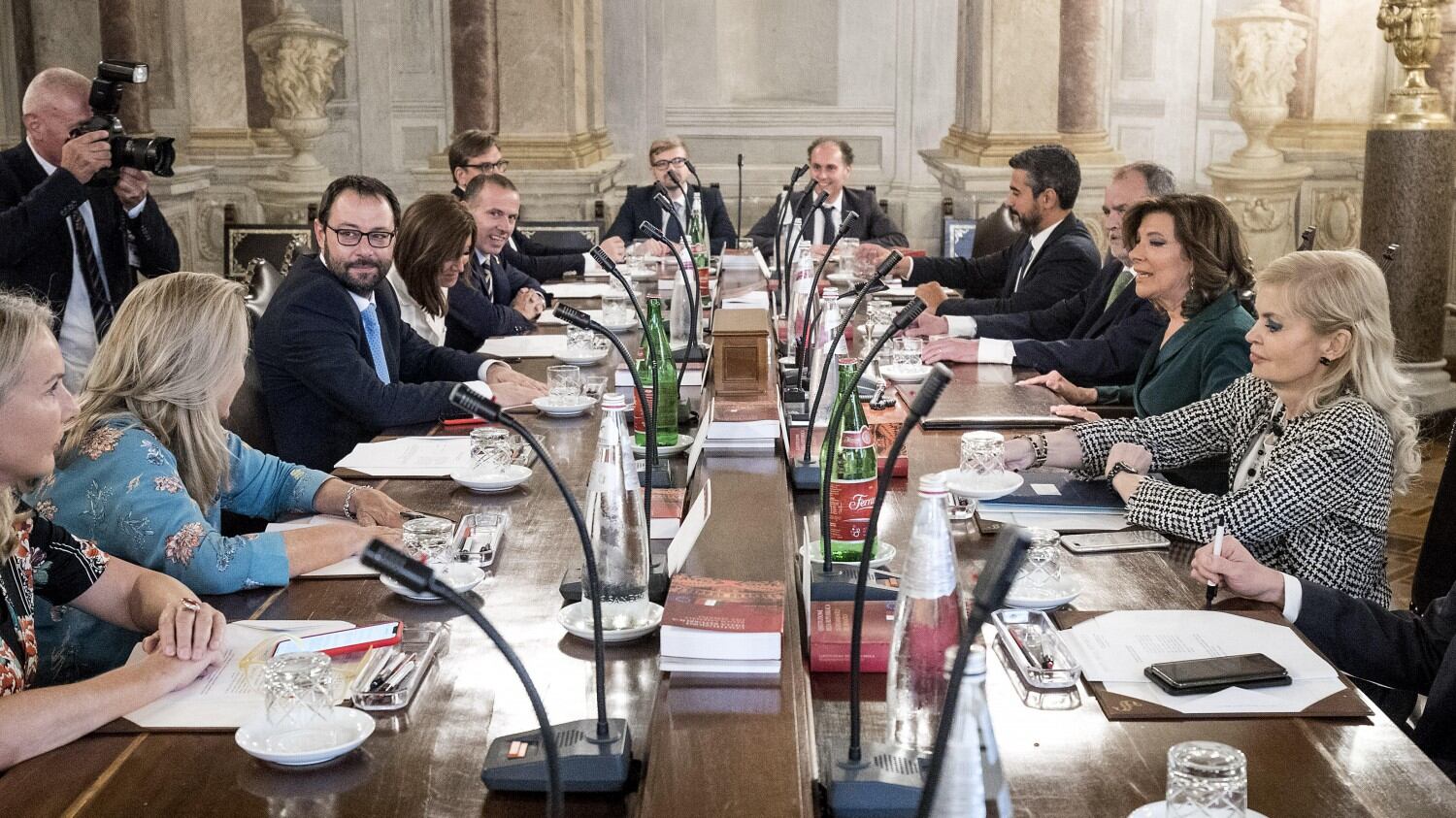 Guerra sui tempi in Senato Pd-5s pronti a tirare in lungo