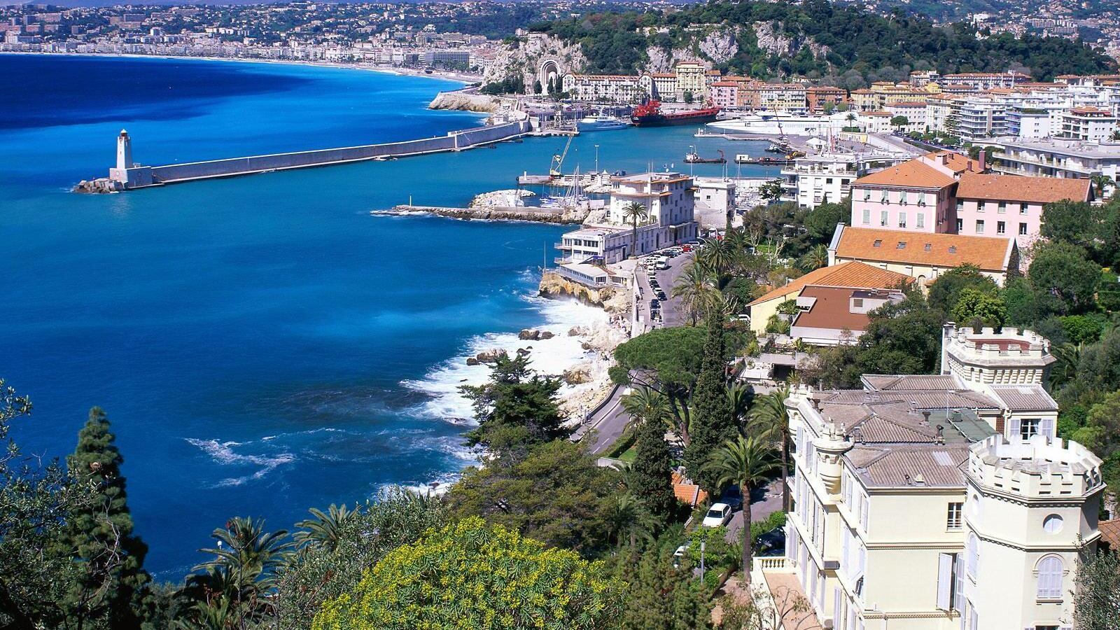 Costa Azzurra, supertassa Hollande sulle case