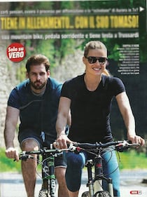 Michelle Hunziker in bici col marito Tomaso 2