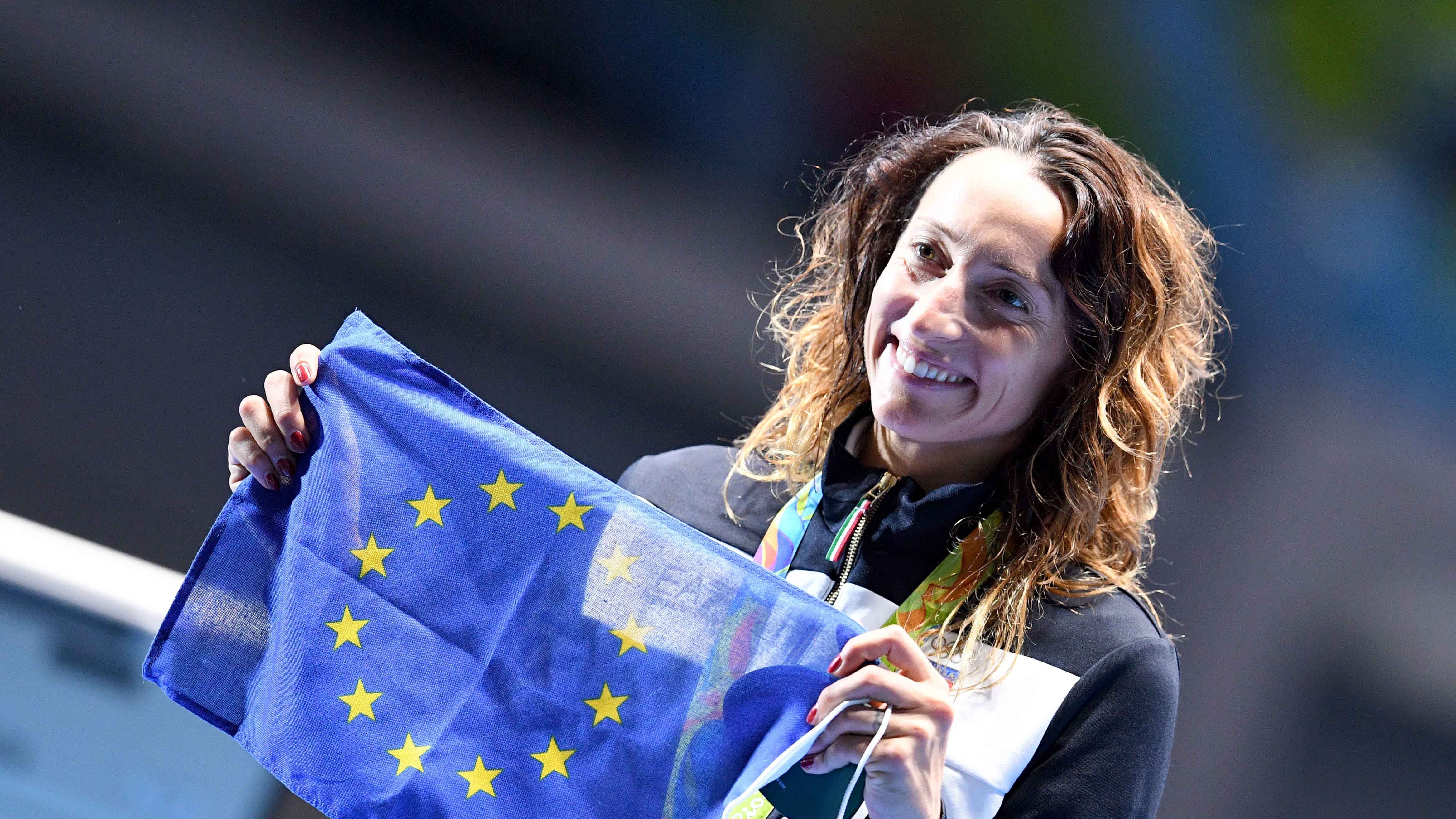 Elisa Di Francisca: "Sventolare la bandiera dell'Ue? È la mia reazione agli attentati"