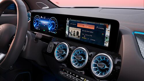 Mercedes EQA ed EQB, guarda la gallery 7