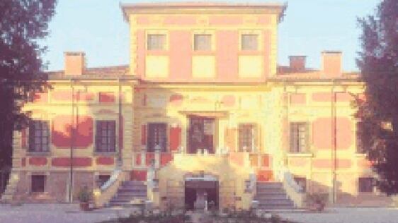 A fuoco Villa Berni, ex Parlamento padano