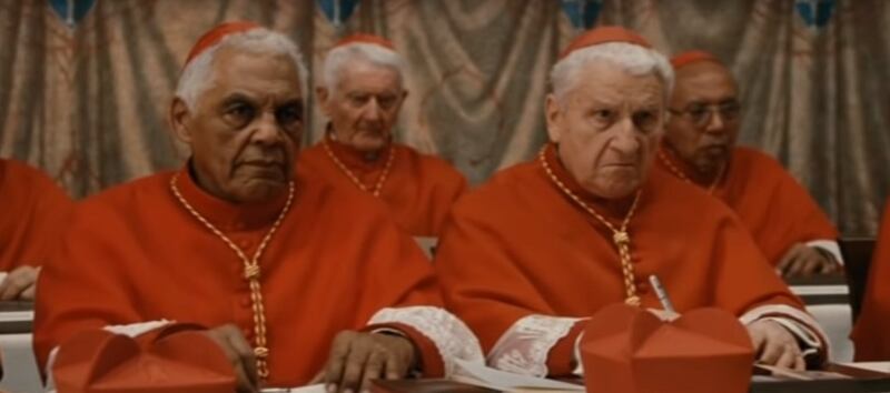 Camillo Milli (a destra) in Habemus Papam