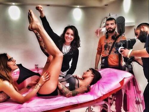 Naike Rivelli, bollente su Instagram. Strappa le mutande a Siria