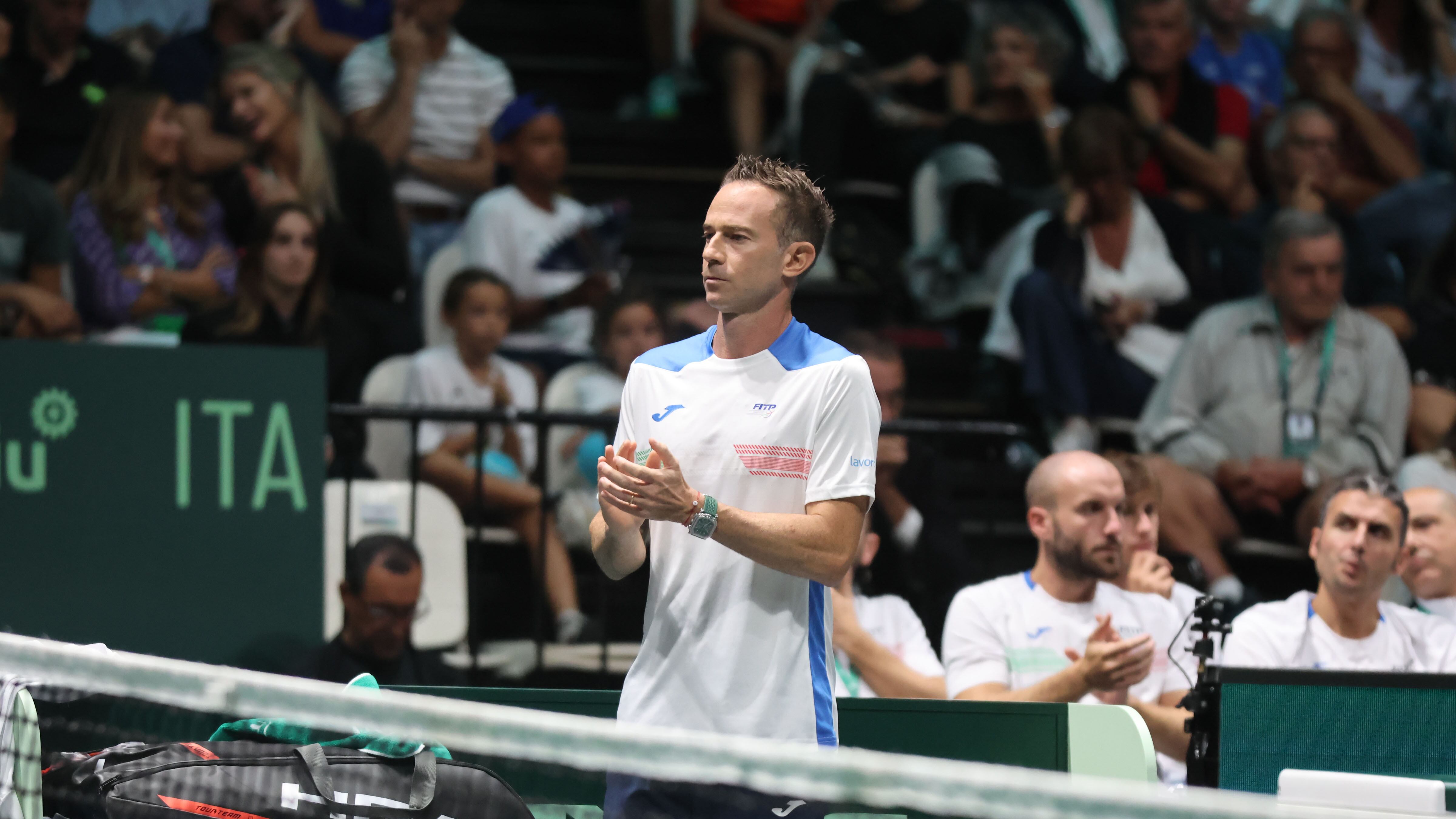 Il Canada di riserva travolge l'Italtennis a pezzi