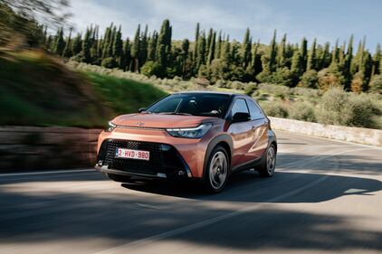 Nuova Toyota Aygo X Hybrid: guarda la gallery 5