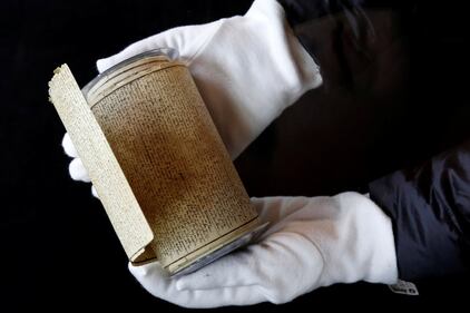 All'asta a Parigi il rotolo maledetto del Marchese De Sade  1
