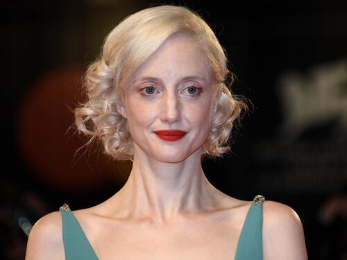 Oscar 2023, l'attrice Andrea Riseborough non perderà la sua nomination per "To Leslie"